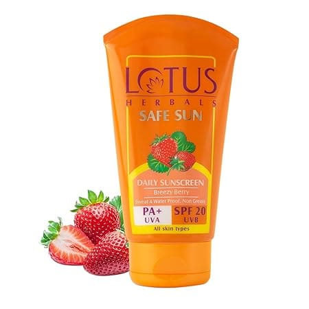 Lotus Herbals Safe Sun Sunscreen Cream - Breezy Berry SPF 20 PA+ 50g